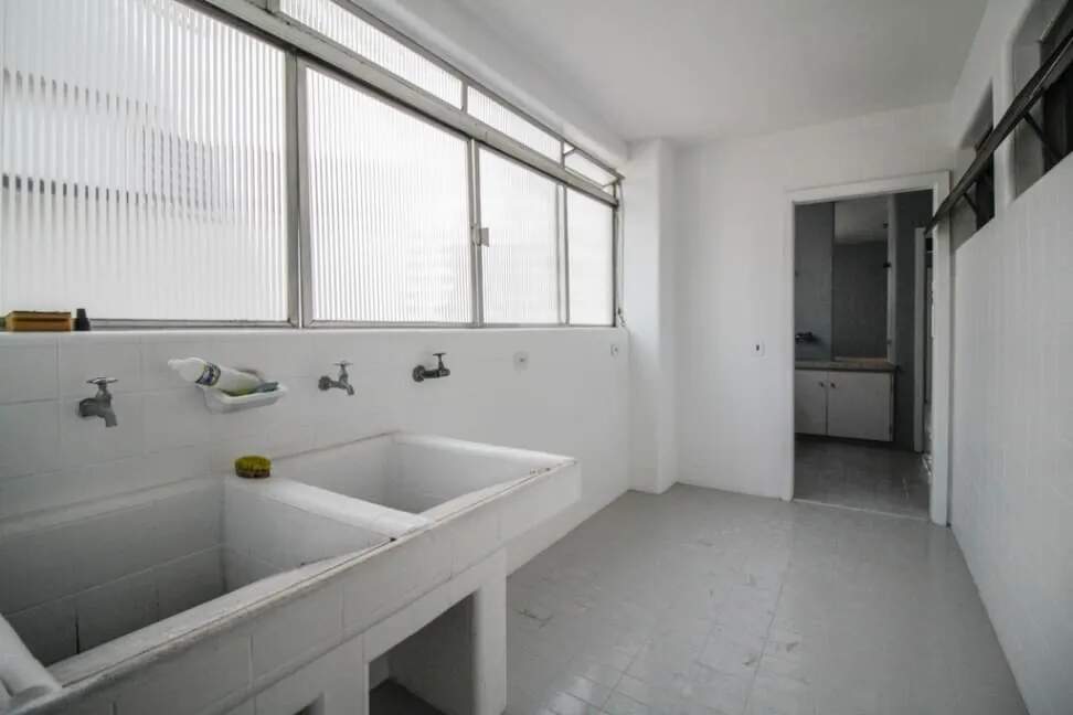 Apartamento à venda com 4 quartos, 240m² - Foto 9