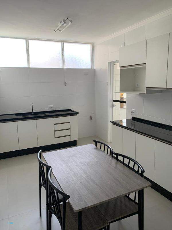 Apartamento para alugar com 3 quartos, 155m² - Foto 8