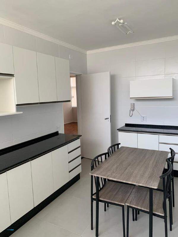 Apartamento para alugar com 3 quartos, 155m² - Foto 7