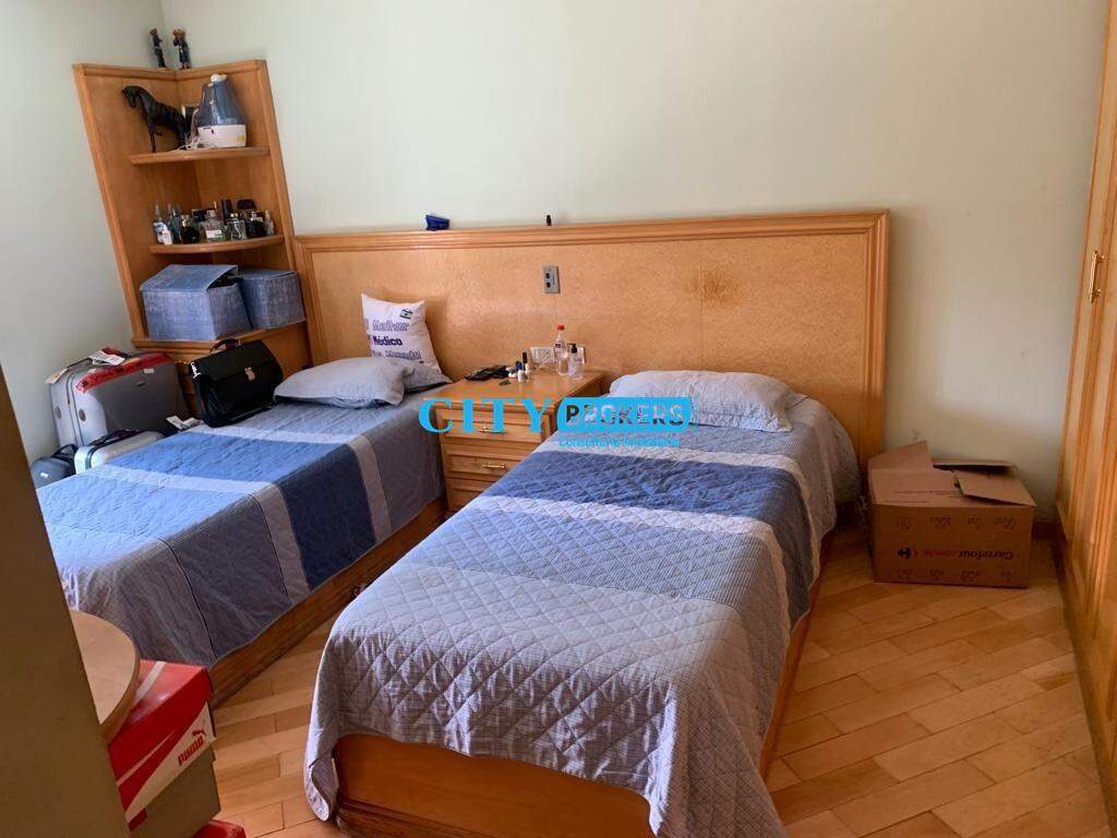 Apartamento à venda com 6 quartos, 378m² - Foto 18