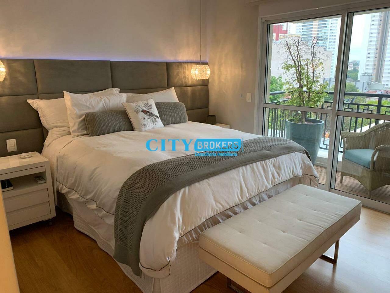 Apartamento à venda com 4 quartos, 227m² - Foto 6