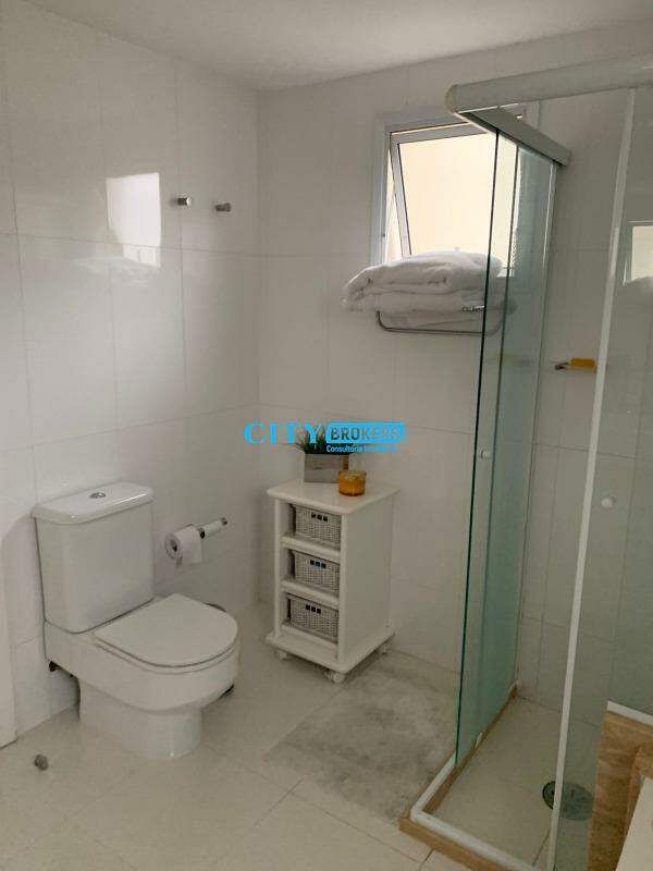 Apartamento à venda com 4 quartos, 227m² - Foto 14