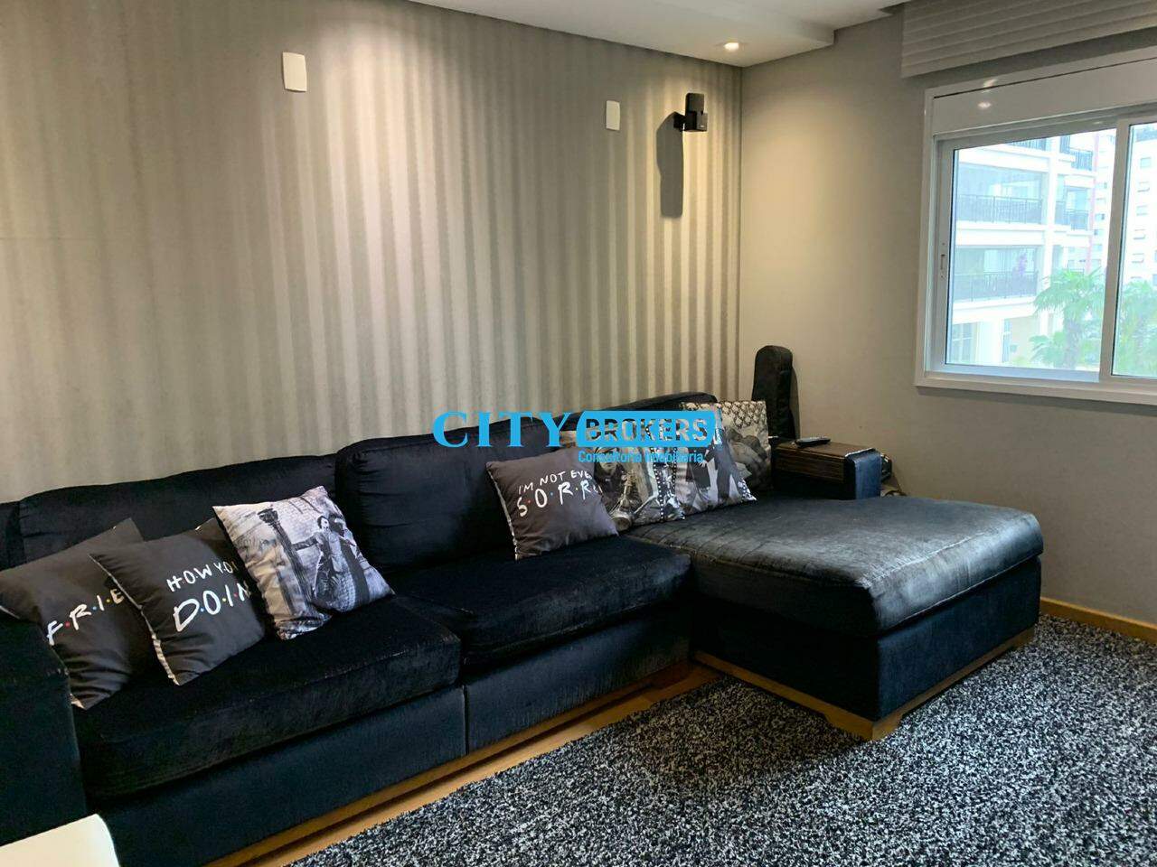 Apartamento à venda com 4 quartos, 227m² - Foto 13