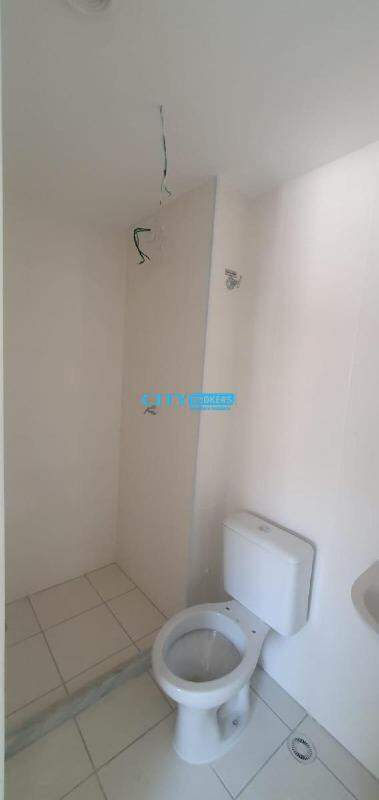 Apartamento à venda com 2 quartos, 39m² - Foto 11