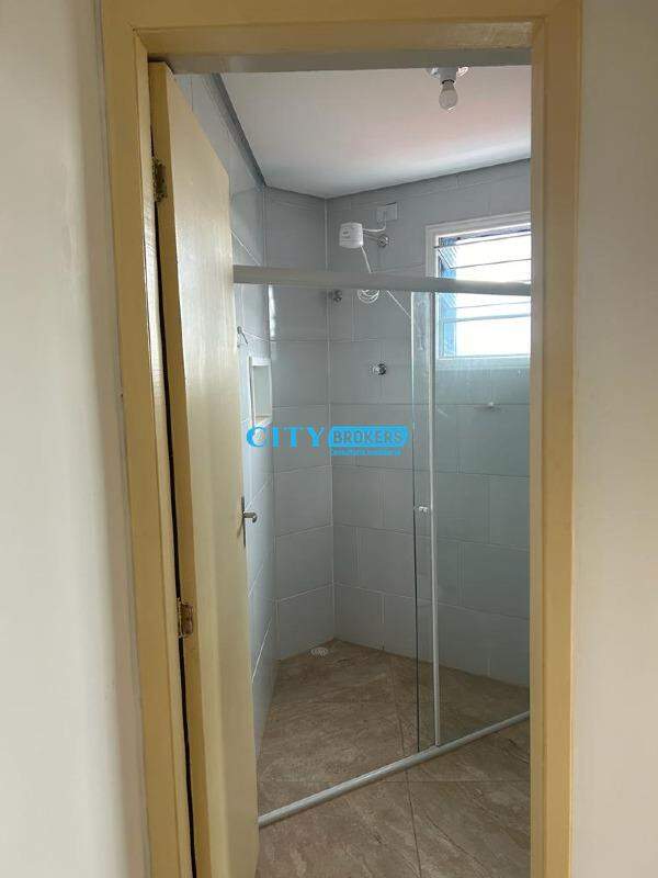 Apartamento para alugar com 2 quartos, 60m² - Foto 7