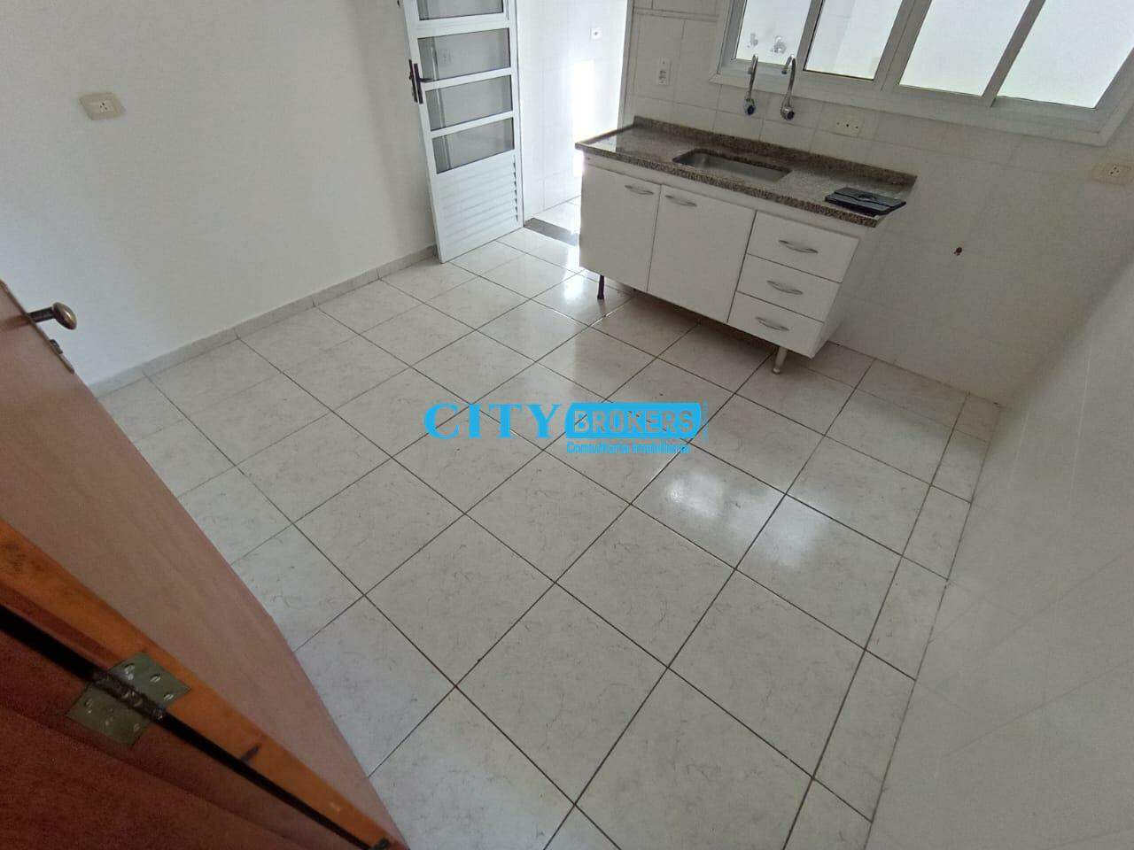 Conjunto Comercial-Sala para alugar com 2 quartos, 65m² - Foto 15