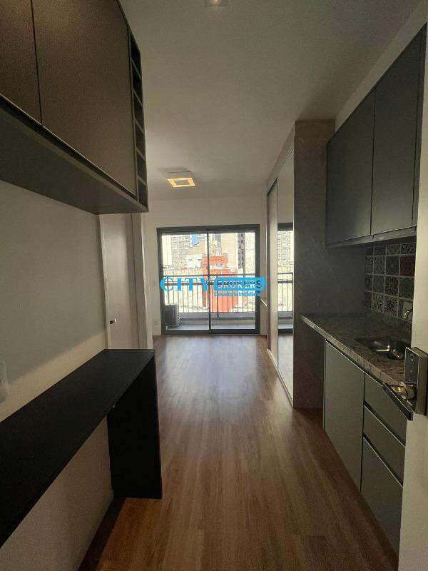 Apartamento à venda com 1 quarto, 27m² - Foto 1