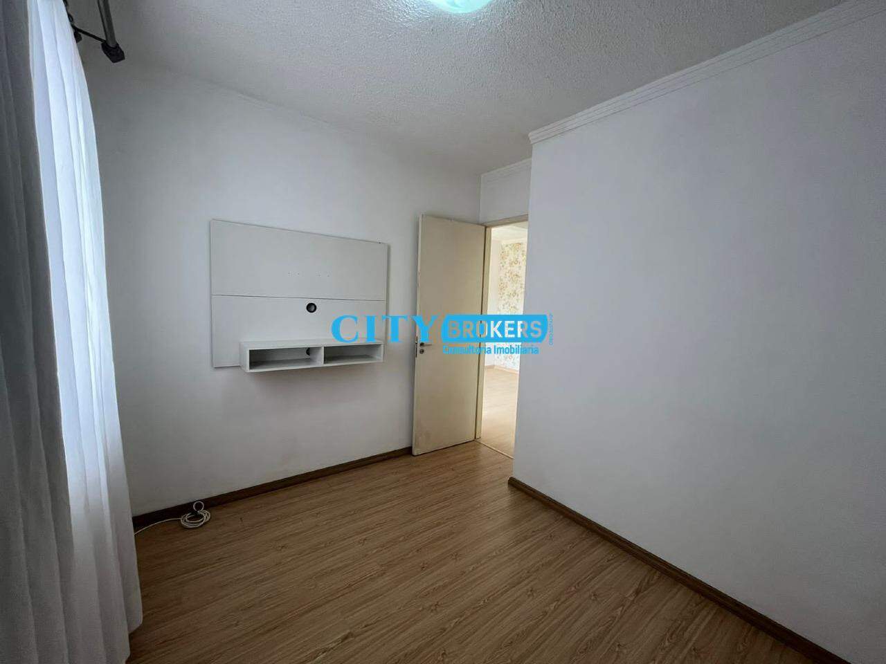 Apartamento à venda com 2 quartos, 44m² - Foto 2