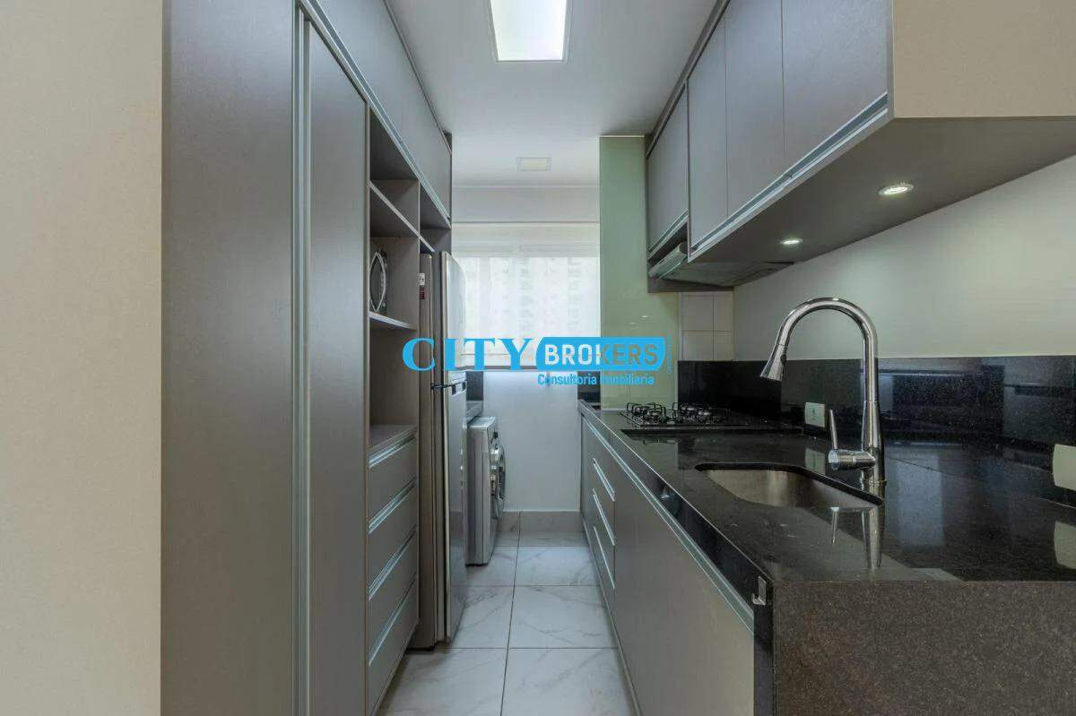 Apartamento para alugar com 2 quartos, 70m² - Foto 12