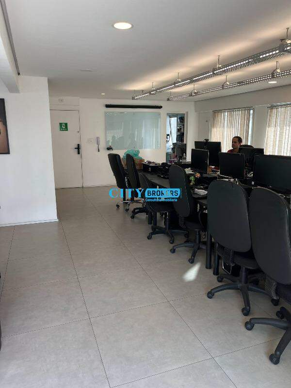 Casa Comercial à venda, 200m² - Foto 17