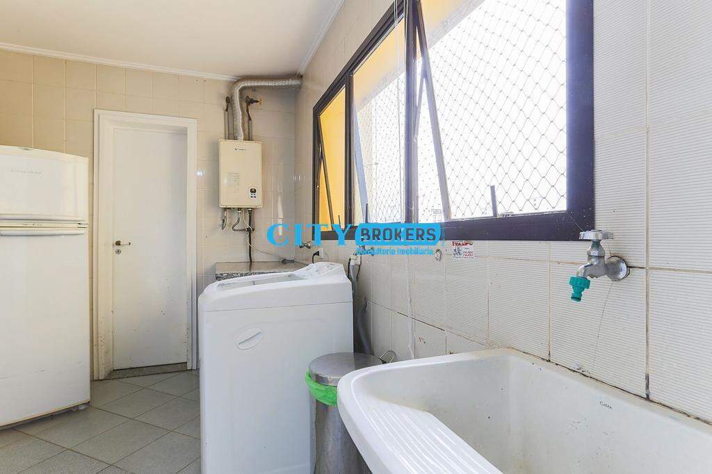 Apartamento à venda com 3 quartos, 211m² - Foto 22