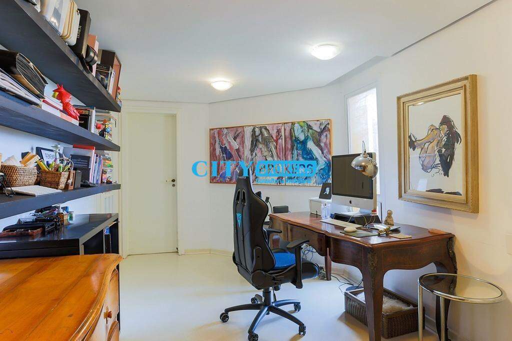 Apartamento à venda com 3 quartos, 211m² - Foto 15