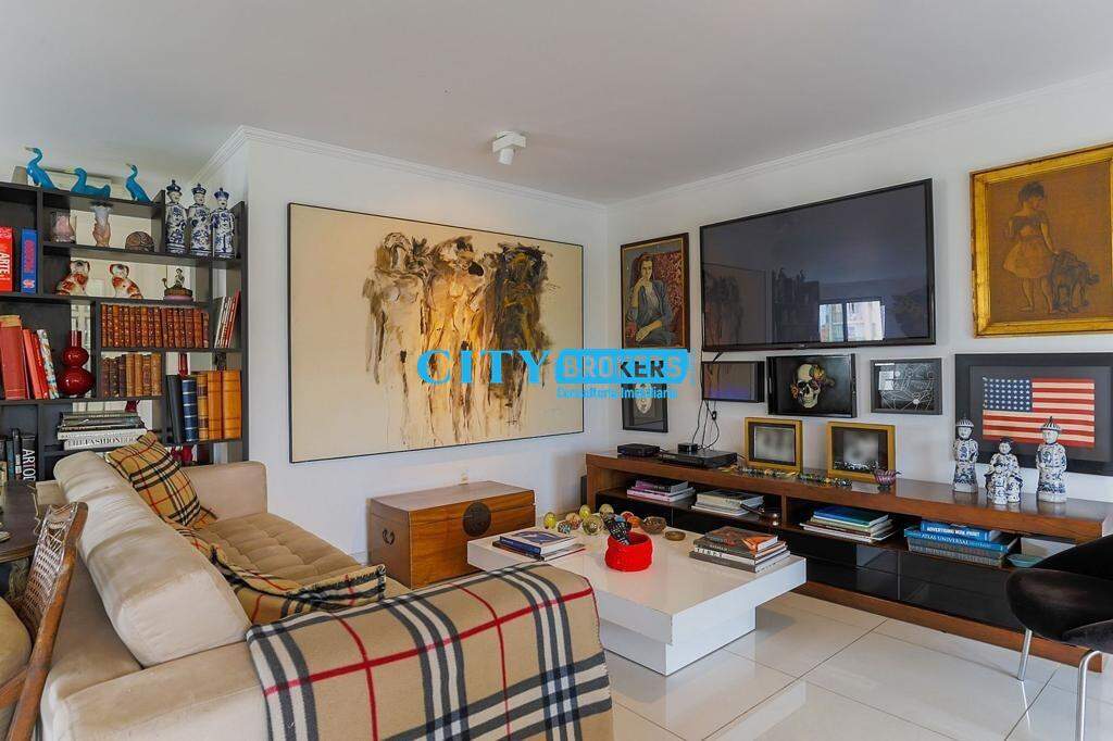 Apartamento à venda com 3 quartos, 211m² - Foto 4