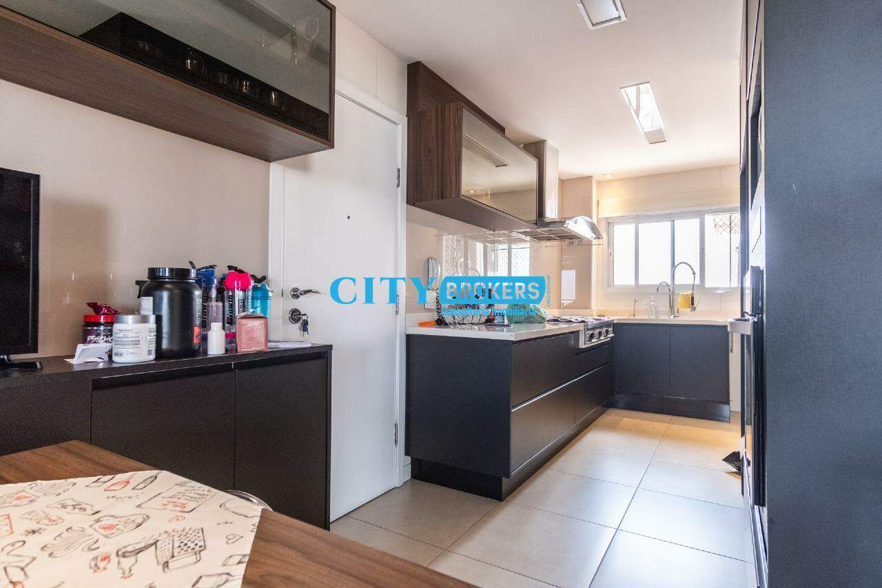 Apartamento à venda com 4 quartos, 250m² - Foto 15