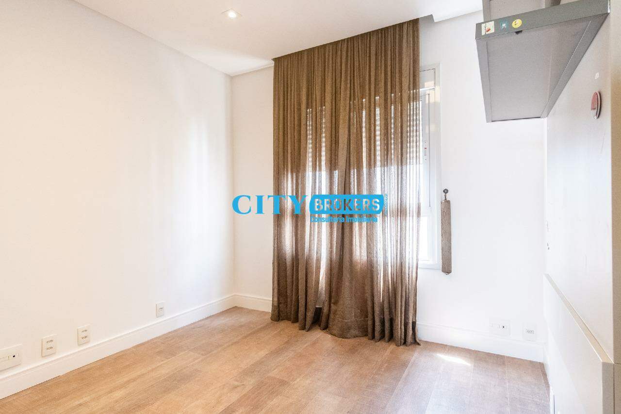 Apartamento à venda com 4 quartos, 250m² - Foto 25