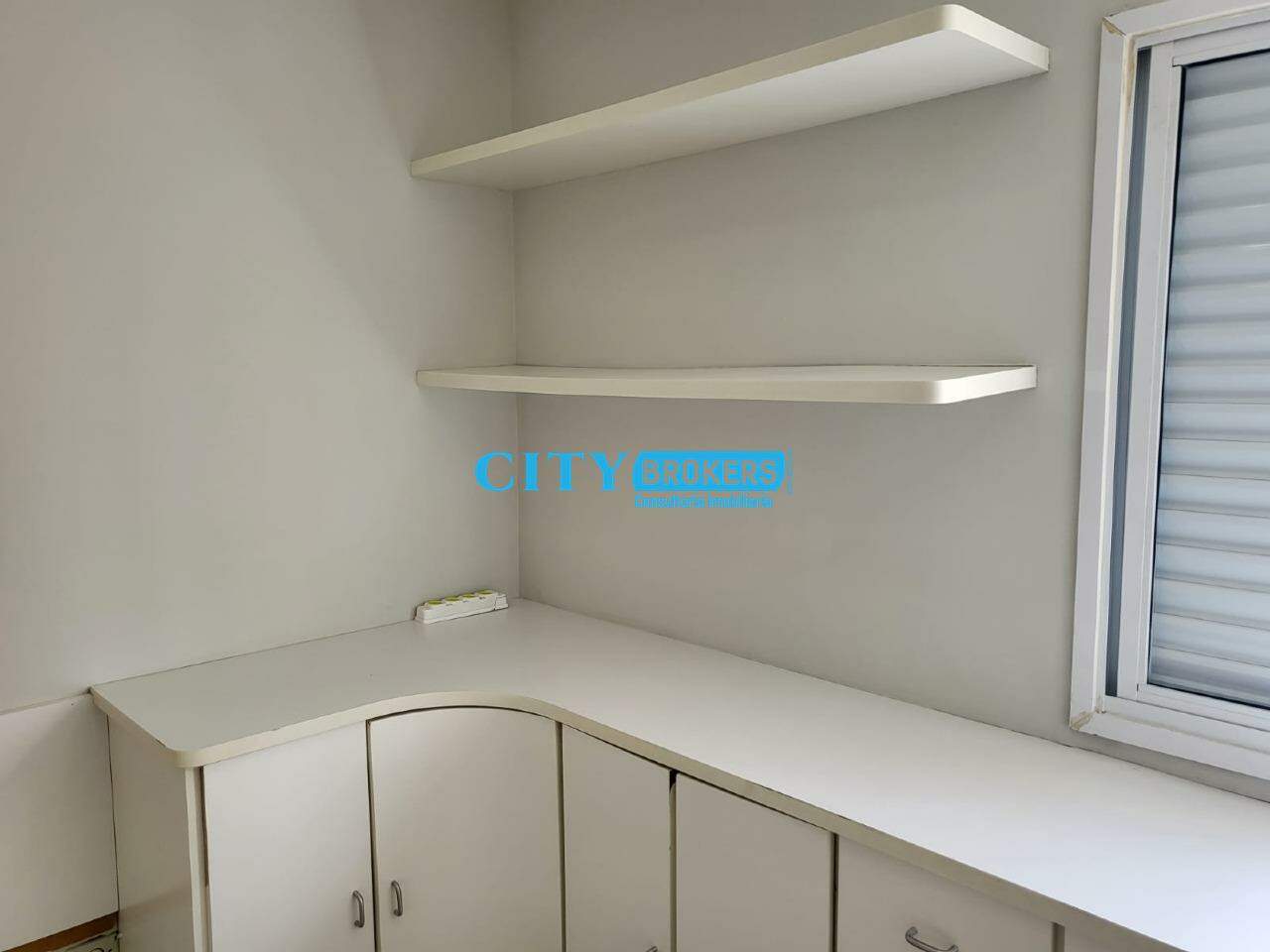 Apartamento à venda com 2 quartos, 70m² - Foto 15