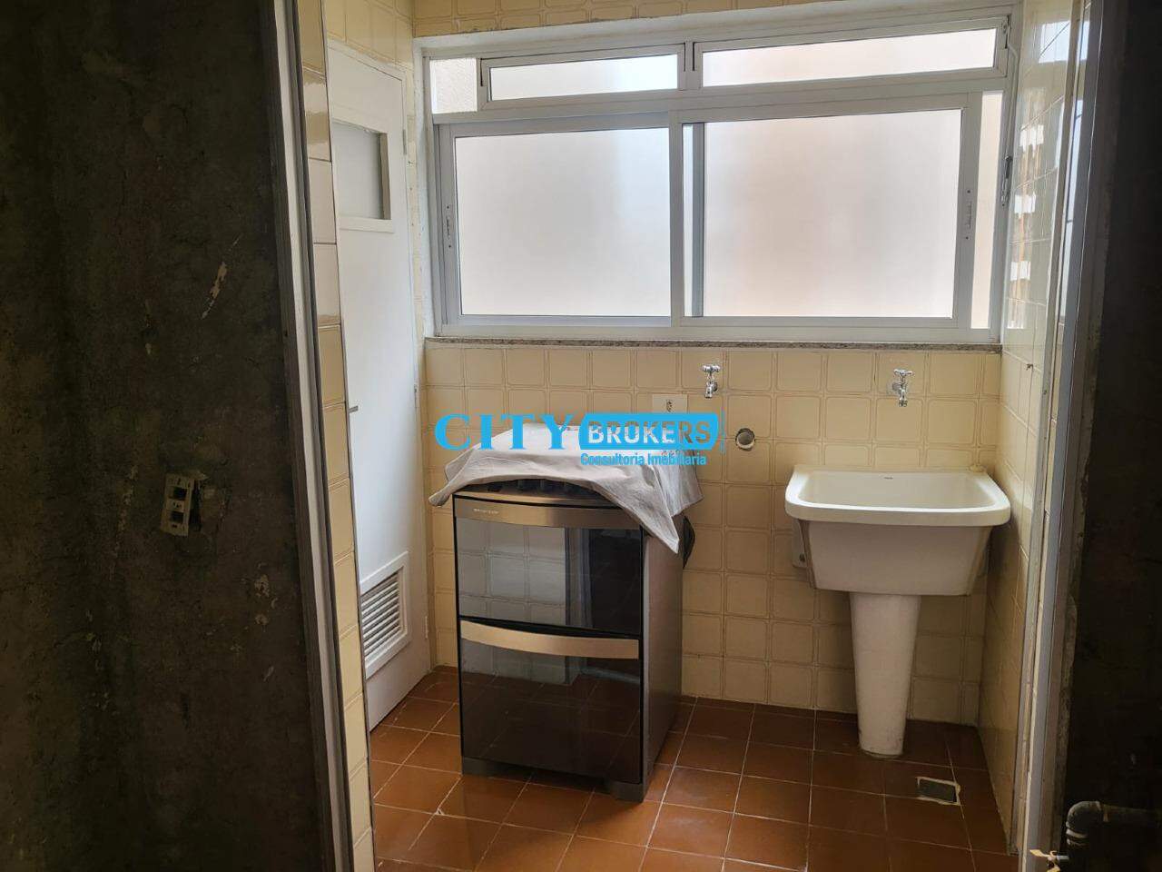 Apartamento à venda com 2 quartos, 70m² - Foto 9