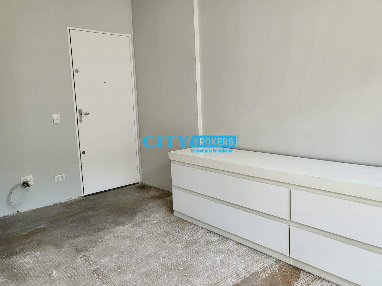 Apartamento à venda com 2 quartos, 70m² - Foto 27