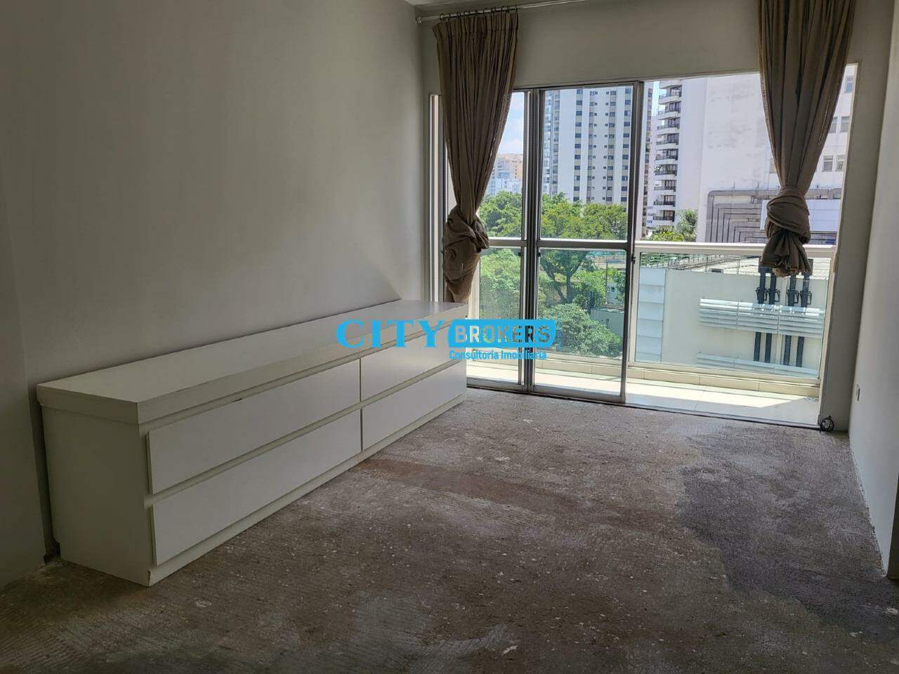 Apartamento à venda com 2 quartos, 70m² - Foto 1