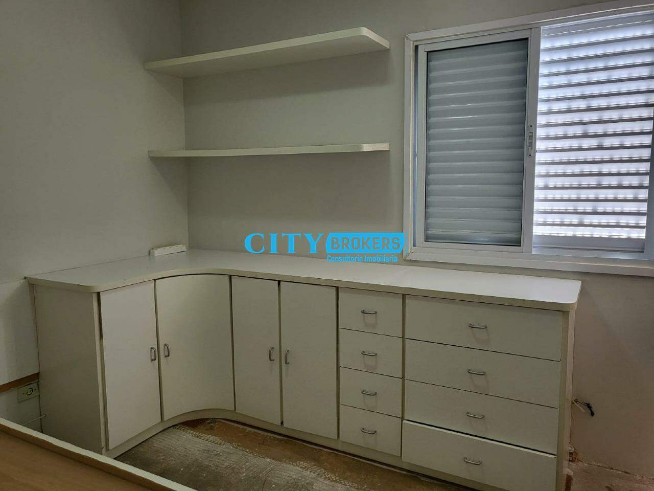 Apartamento à venda com 2 quartos, 70m² - Foto 18