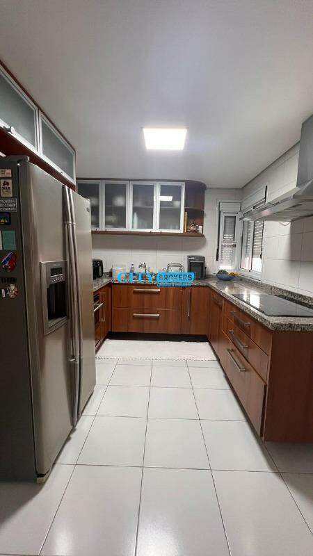 Apartamento à venda com 3 quartos, 130m² - Foto 11