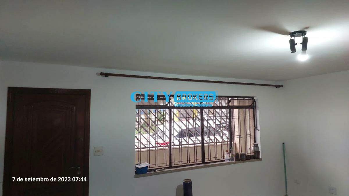 Casa para alugar com 3 quartos, 200m² - Foto 1