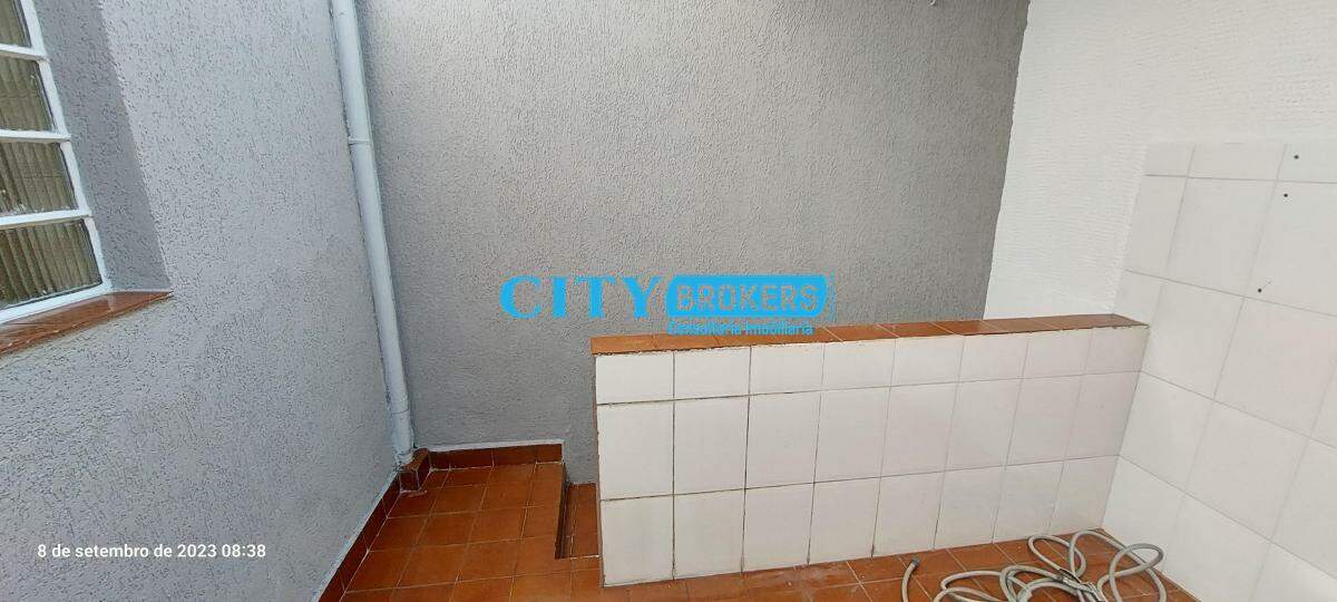 Casa para alugar com 3 quartos, 200m² - Foto 17