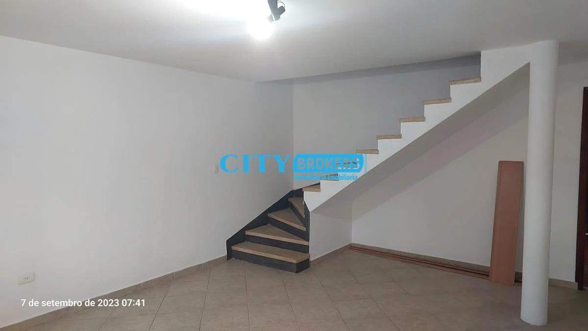 Casa para alugar com 3 quartos, 200m² - Foto 5