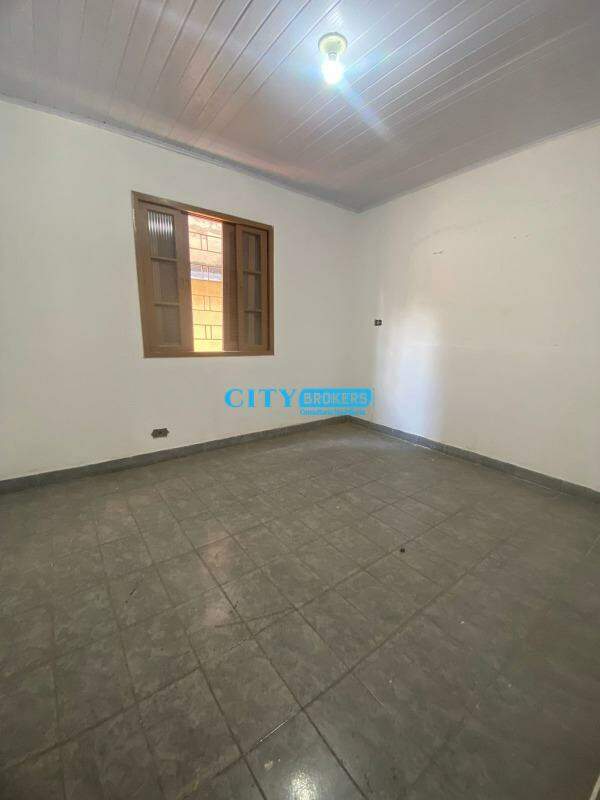 Casa para alugar com 4 quartos, 240m² - Foto 17