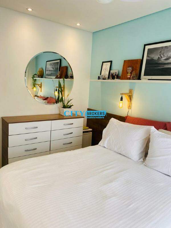 Apartamento à venda com 2 quartos, 70m² - Foto 12