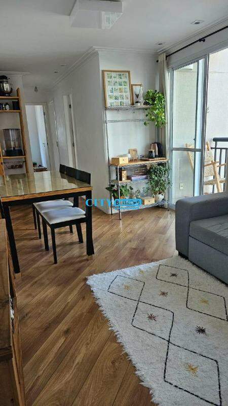 Apartamento à venda com 3 quartos, 67m² - Foto 1