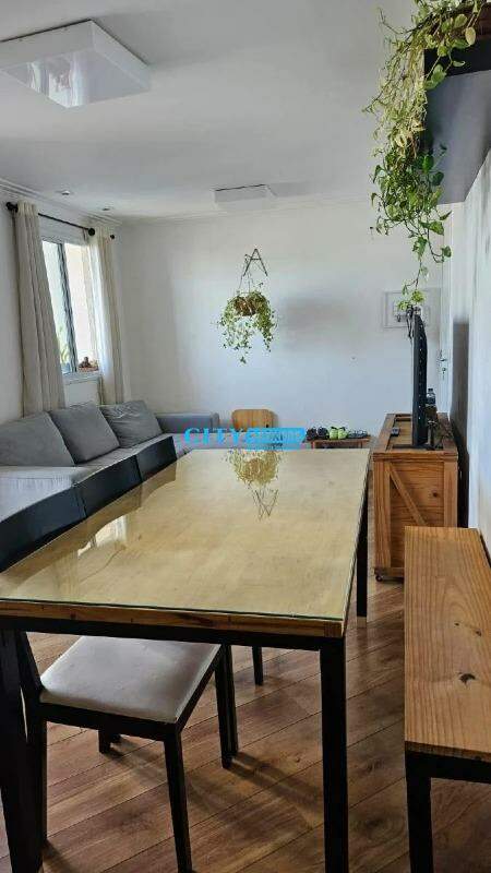 Apartamento à venda com 3 quartos, 67m² - Foto 2