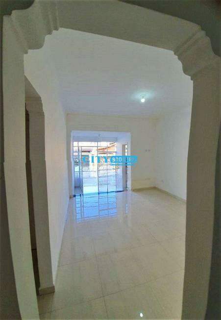 Casa à venda com 2 quartos, 130m² - Foto 5