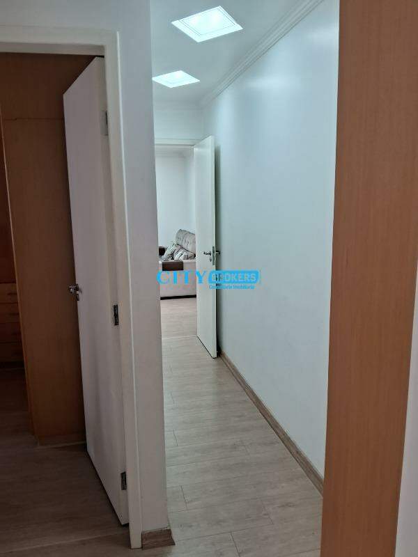 Apartamento à venda com 2 quartos, 62m² - Foto 12