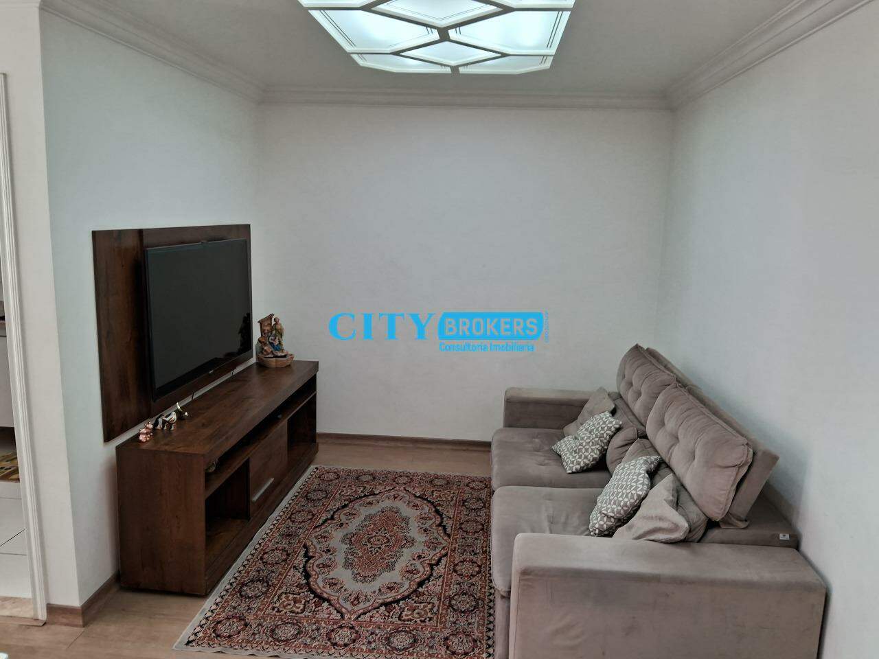 Apartamento à venda com 2 quartos, 62m² - Foto 2