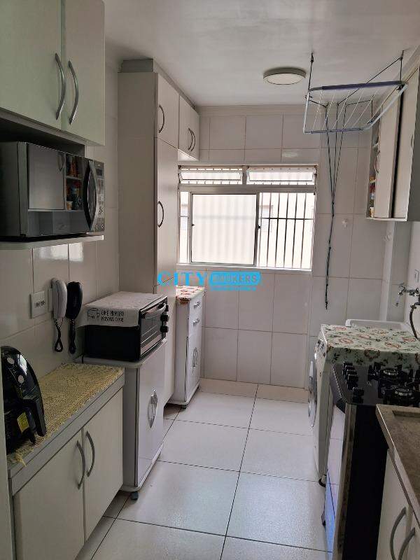 Apartamento à venda com 2 quartos, 62m² - Foto 11