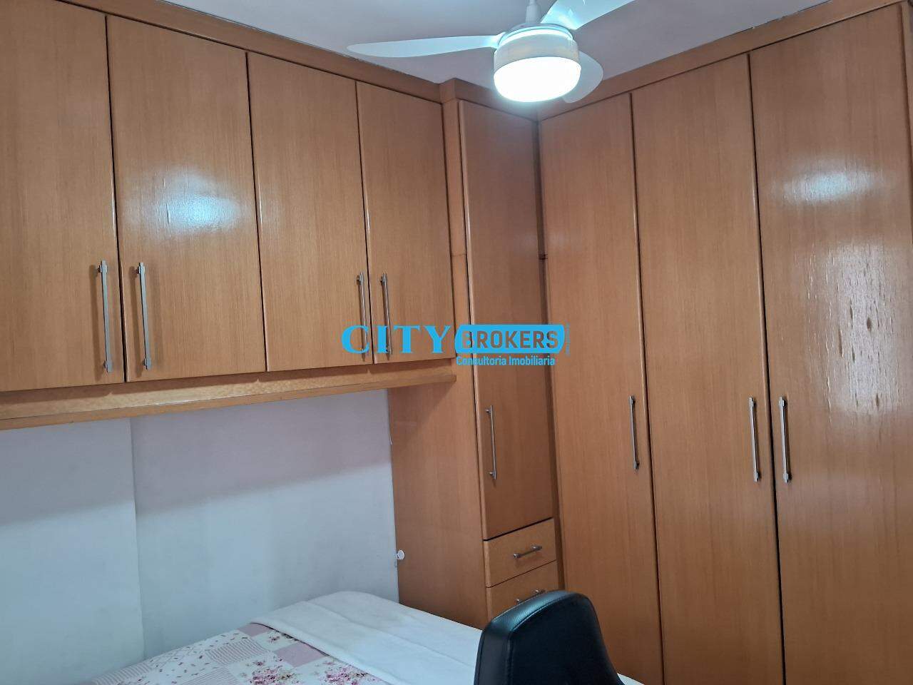 Apartamento à venda com 2 quartos, 62m² - Foto 13