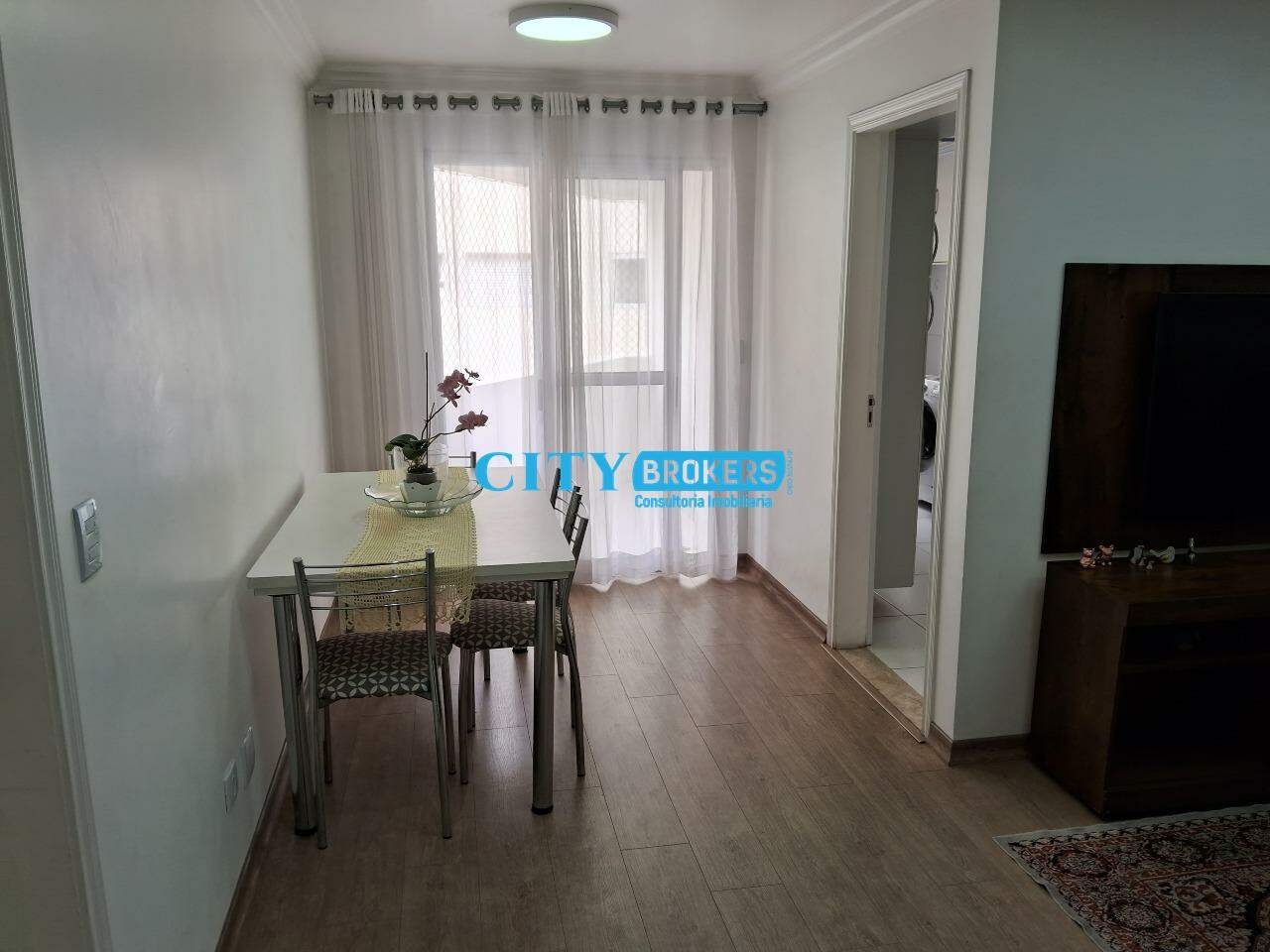 Apartamento à venda com 2 quartos, 62m² - Foto 4