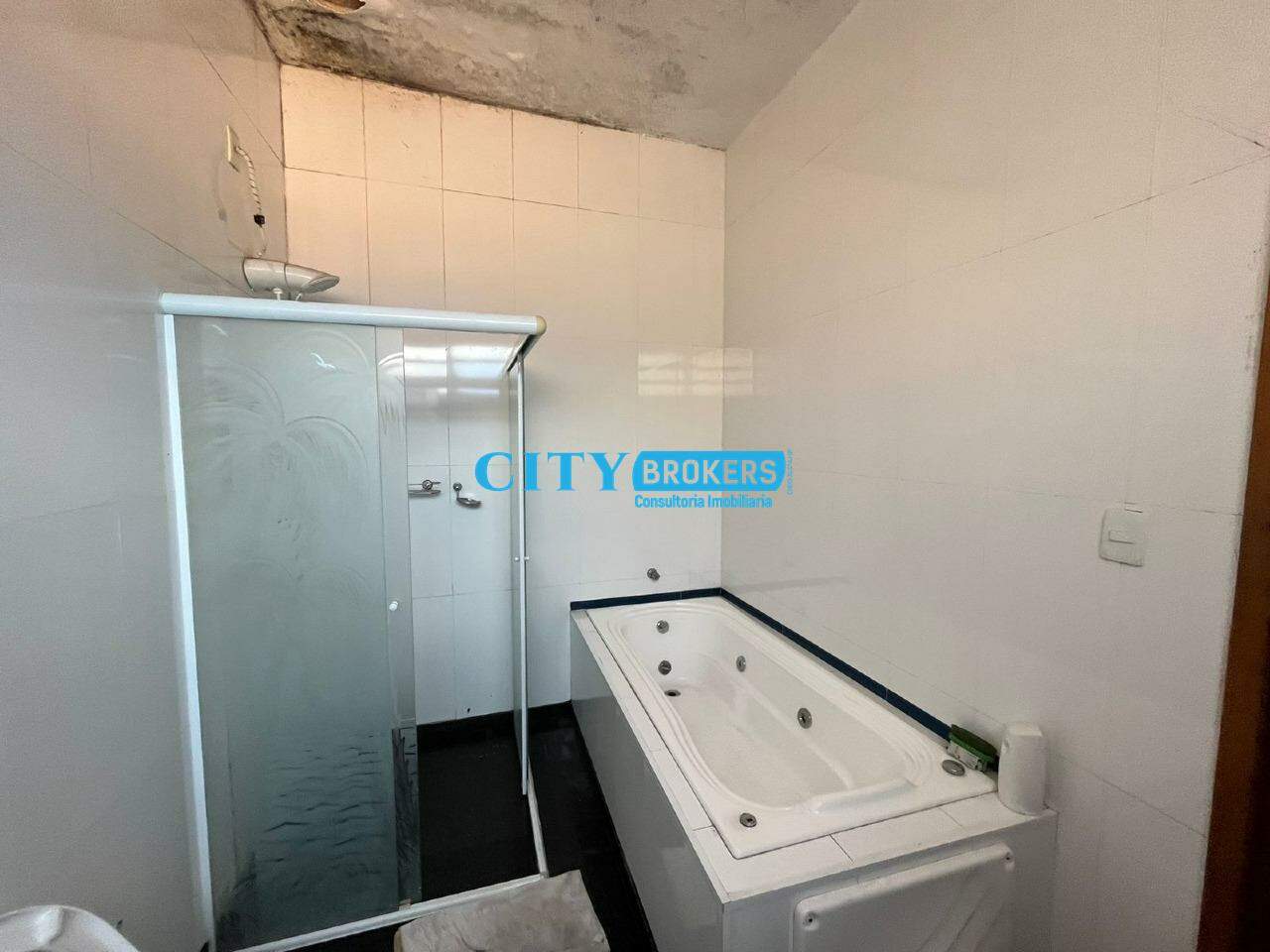 Sobrado à venda com 3 quartos, 900m² - Foto 22