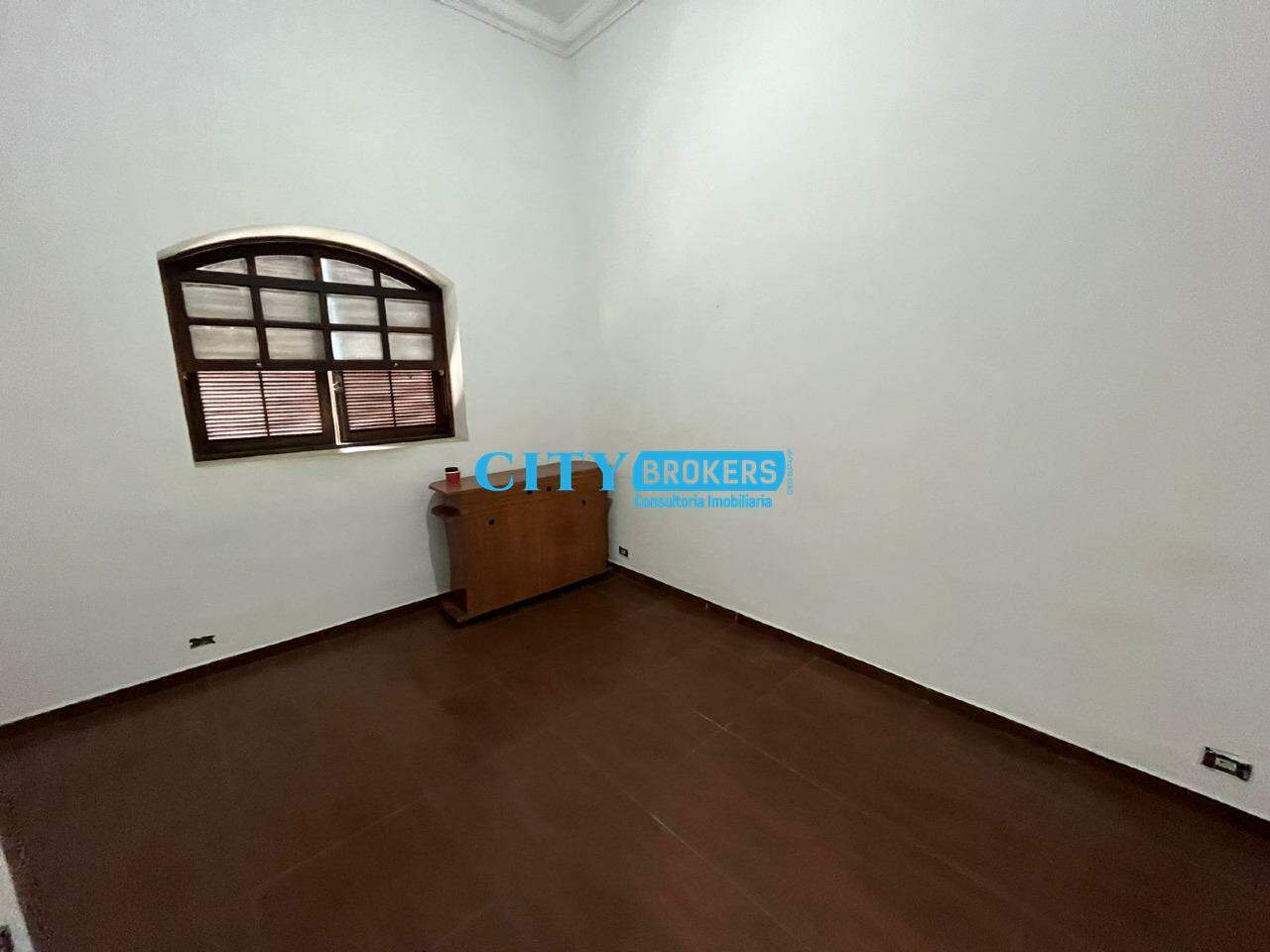 Sobrado à venda com 3 quartos, 900m² - Foto 13