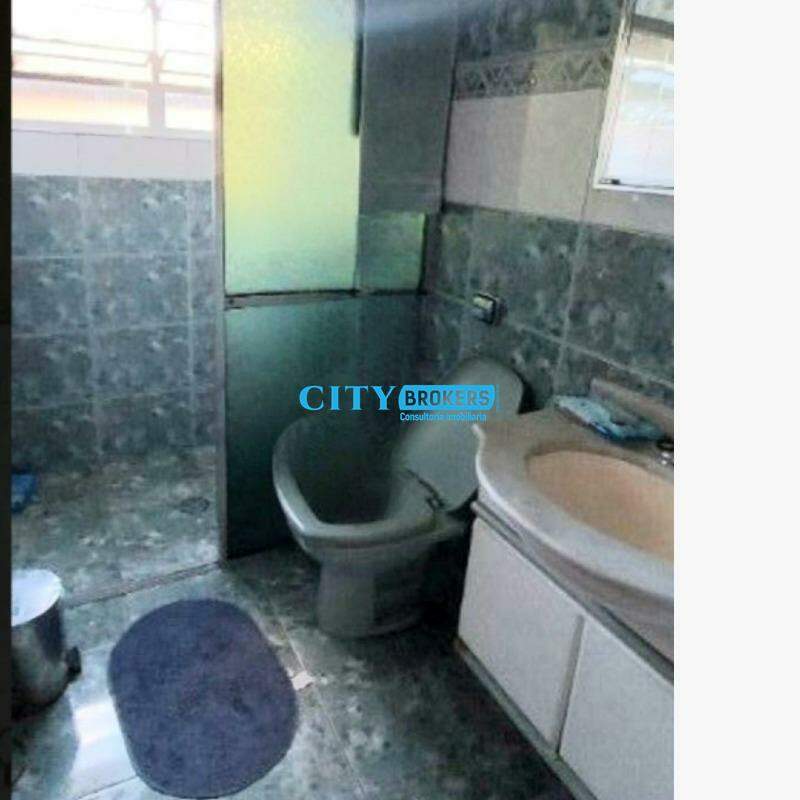 Casa à venda com 5 quartos, 200m² - Foto 18