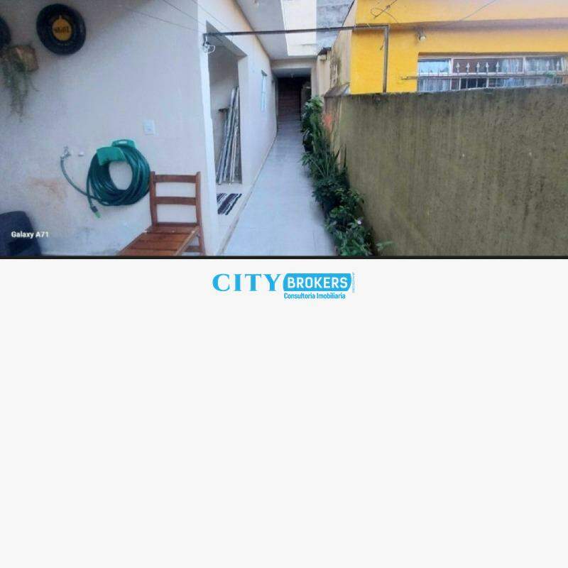 Casa à venda com 5 quartos, 200m² - Foto 23