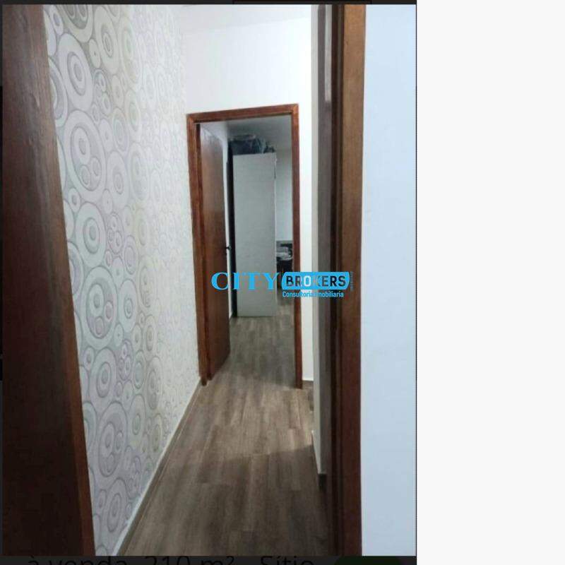 Casa à venda com 5 quartos, 200m² - Foto 27