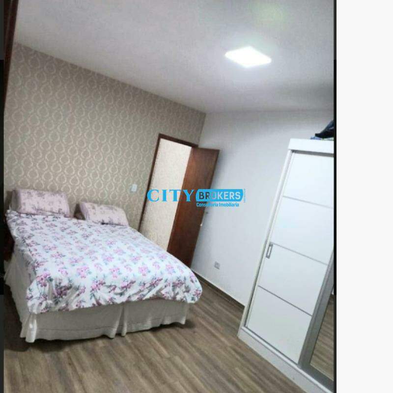 Casa à venda com 5 quartos, 200m² - Foto 25