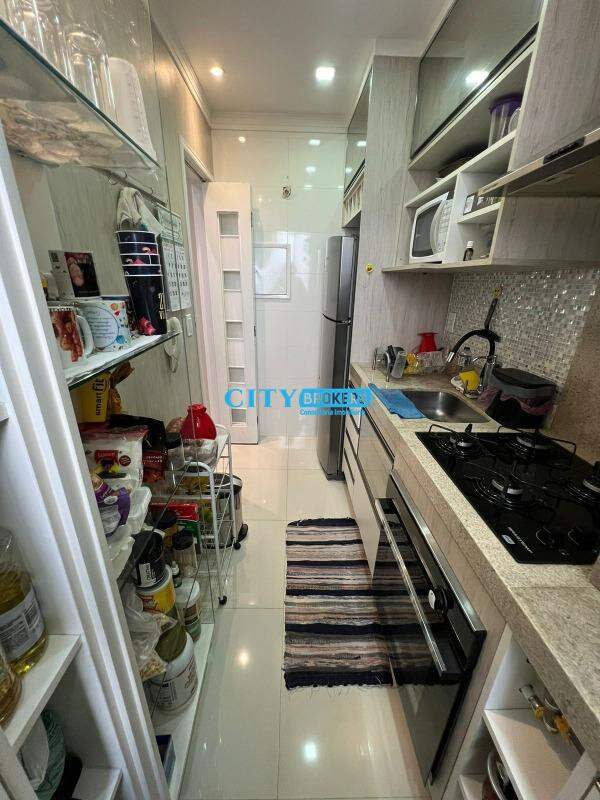 Apartamento à venda com 2 quartos, 68m² - Foto 24