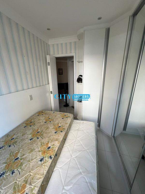 Apartamento à venda com 2 quartos, 68m² - Foto 20