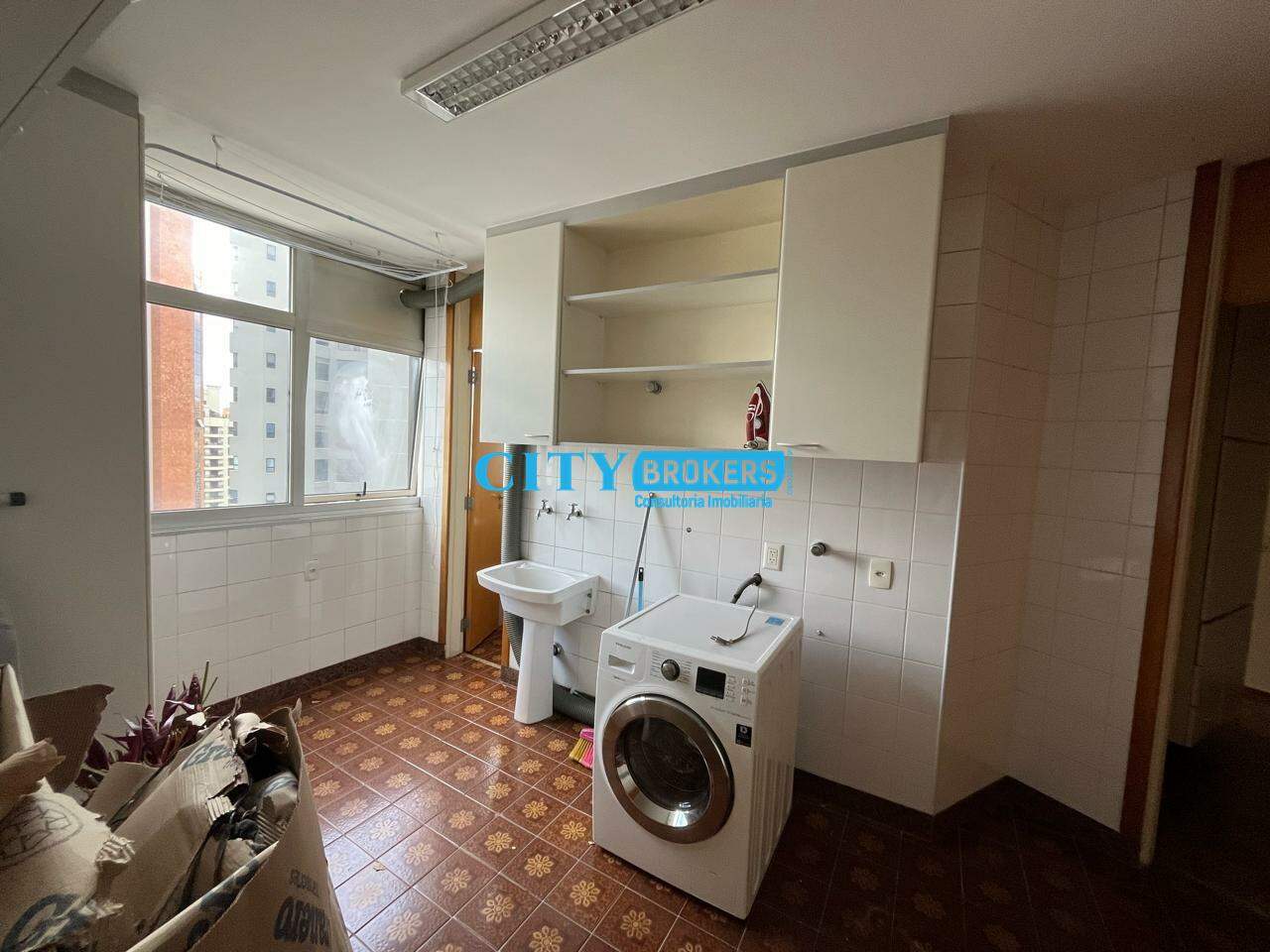 Apartamento à venda com 4 quartos, 300m² - Foto 9