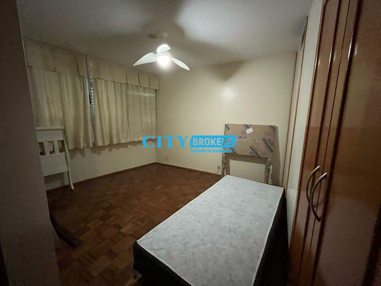 Apartamento à venda com 4 quartos, 300m² - Foto 15