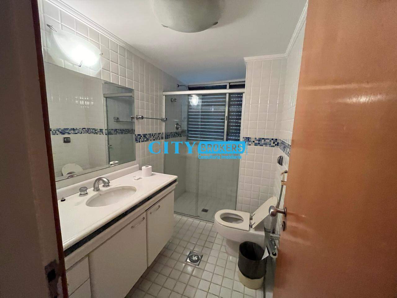 Apartamento à venda com 4 quartos, 300m² - Foto 23