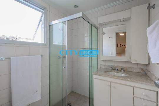 Apartamento à venda com 2 quartos, 68m² - Foto 9